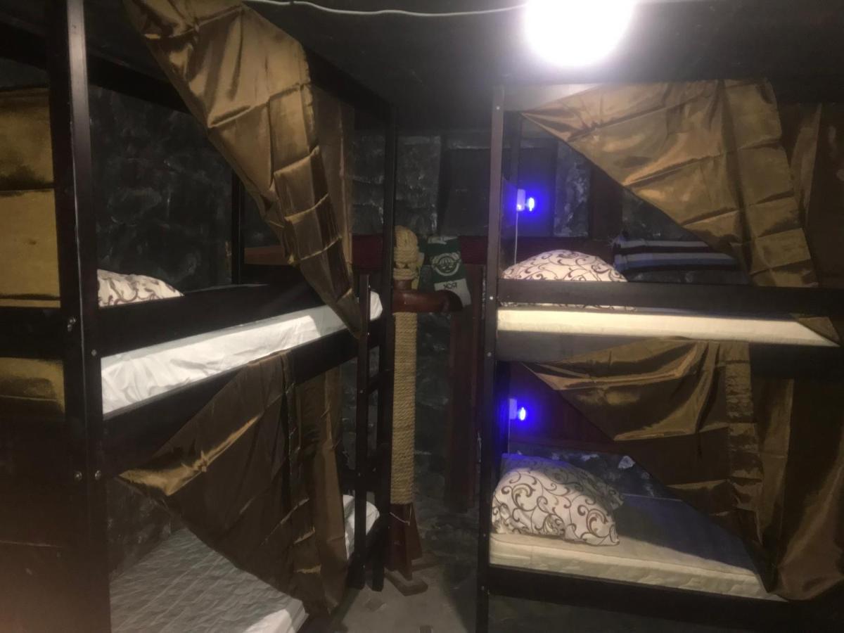 Ararat-Podol Hostel Kiev Dış mekan fotoğraf