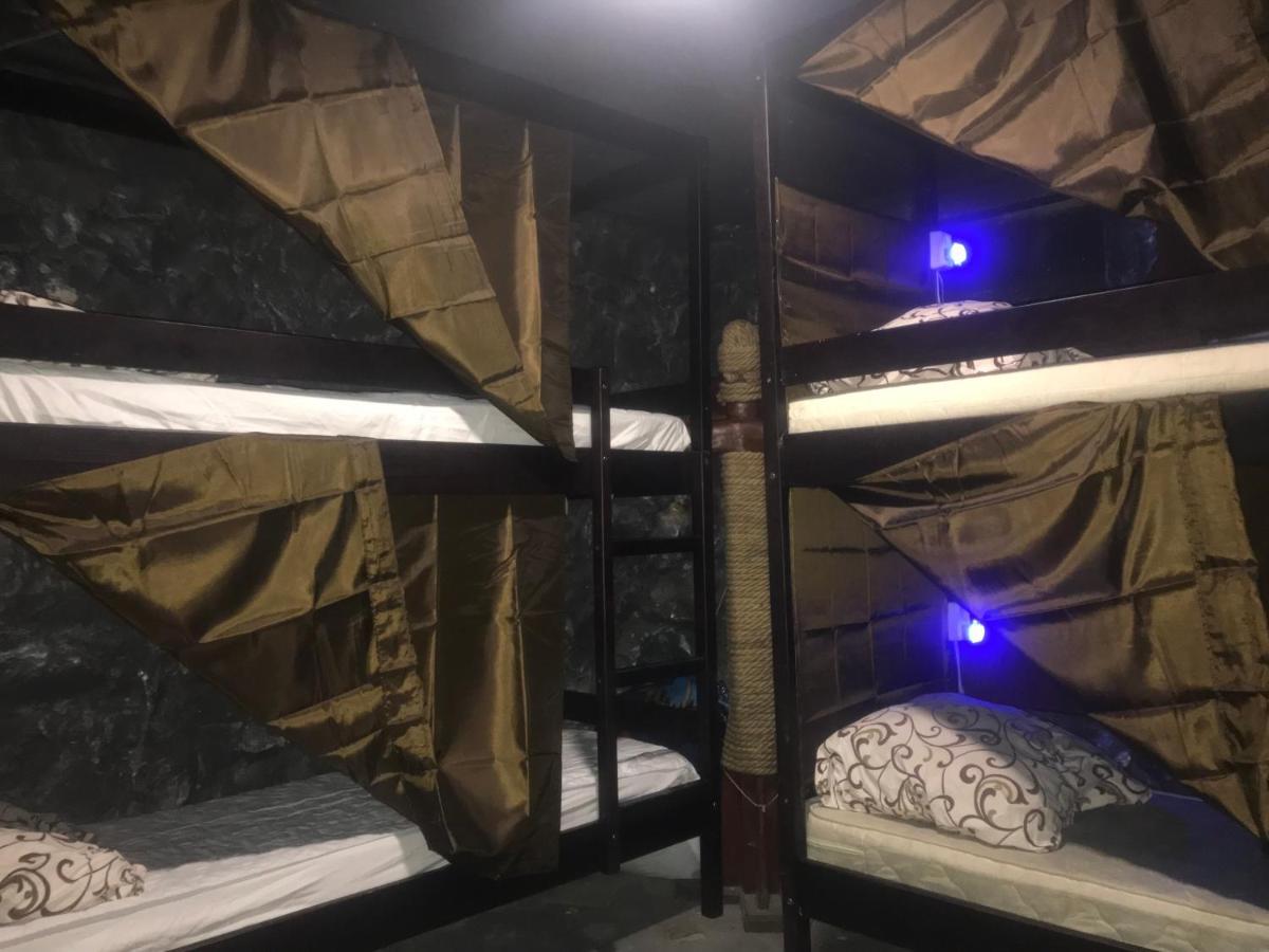 Ararat-Podol Hostel Kiev Dış mekan fotoğraf