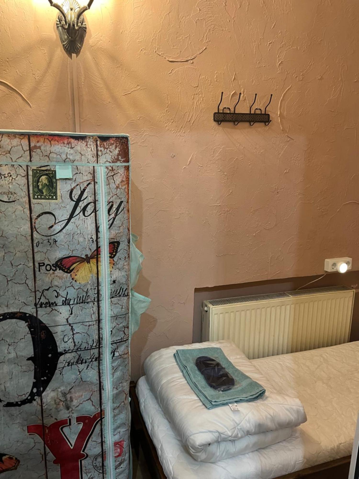 Ararat-Podol Hostel Kiev Dış mekan fotoğraf