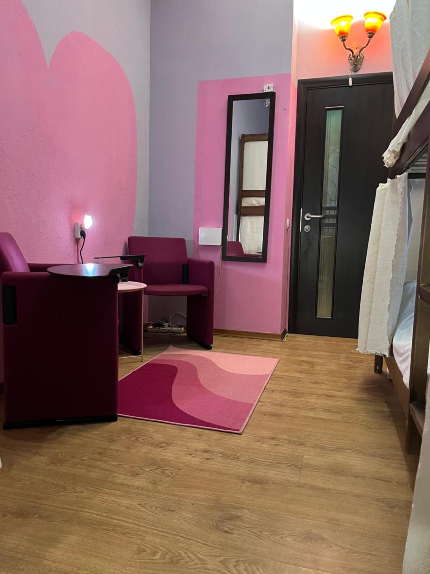 Ararat-Podol Hostel Kiev Dış mekan fotoğraf