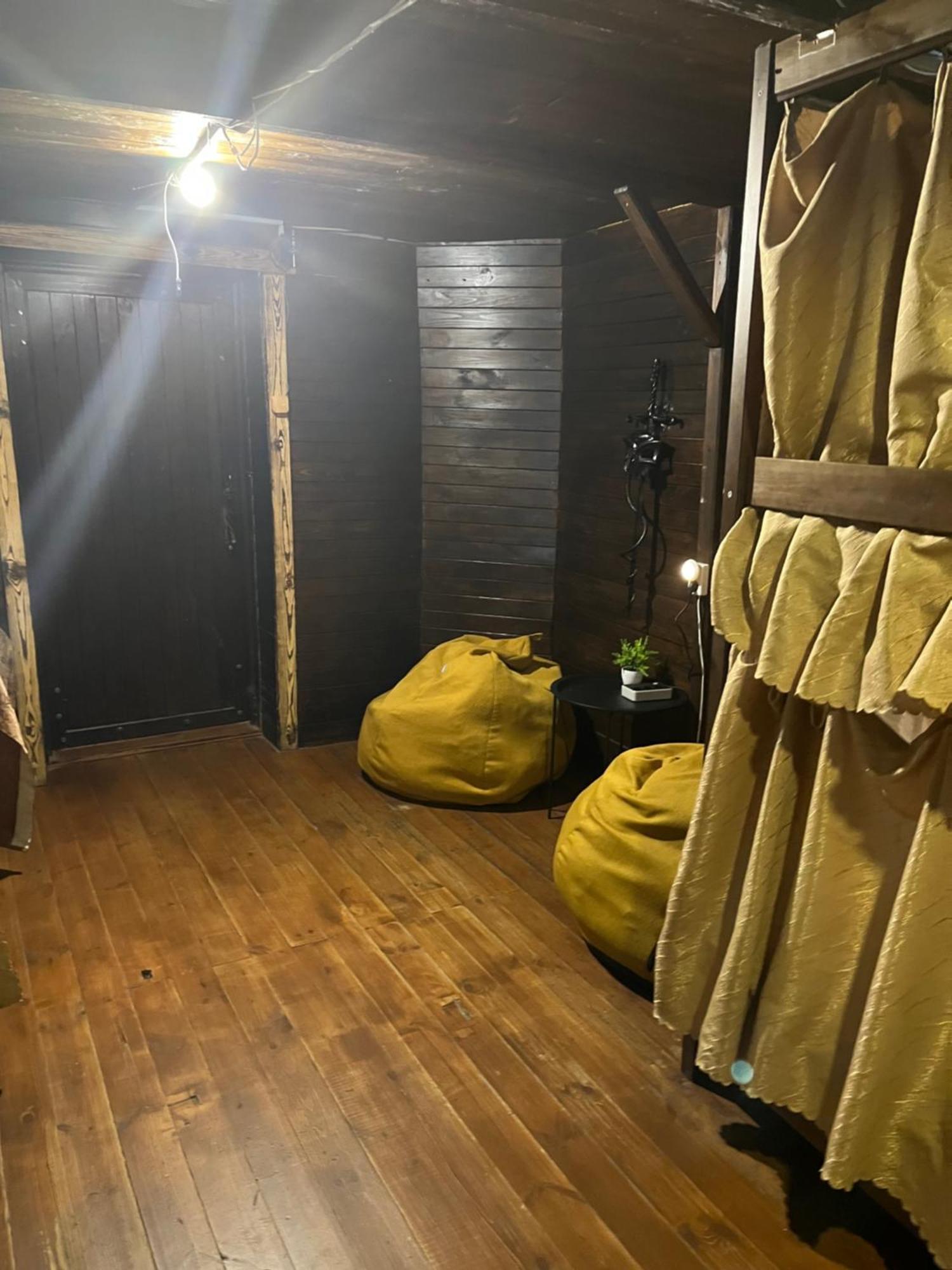 Ararat-Podol Hostel Kiev Dış mekan fotoğraf